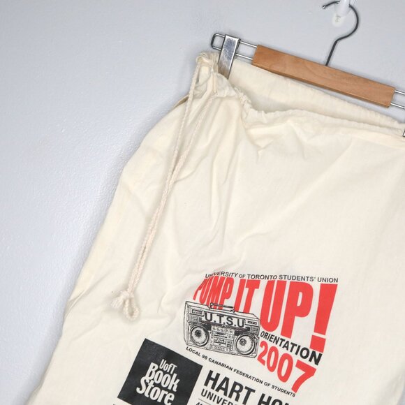 University of Toronto Laundry Bag 2007 Orientation Student Union Pump It Up! - Picture 5 of 8